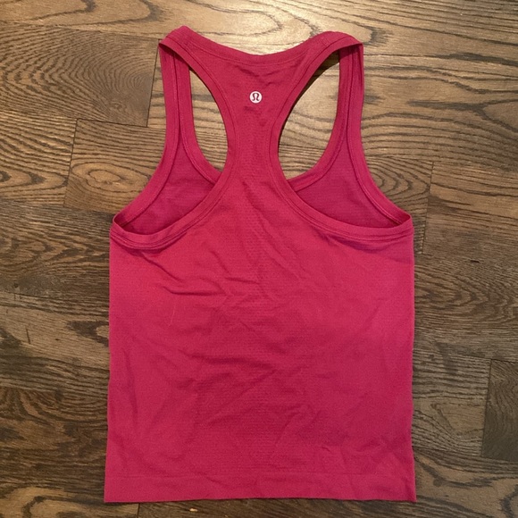 Lululemon size 2 swiftly tech tank *RACE LENGTH* - Picture 2 of 5